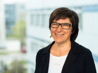 Elke Roth-Mandutz